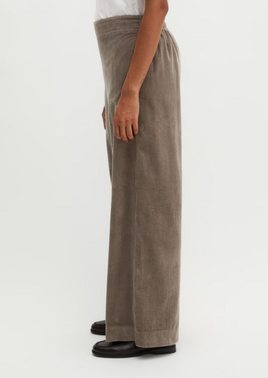 MARC O`POLO weiche Cordhose mit weitem Bein