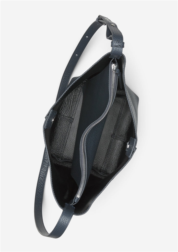 MARC O`POLO Hobo Bag aus genarbtem Rindsleder