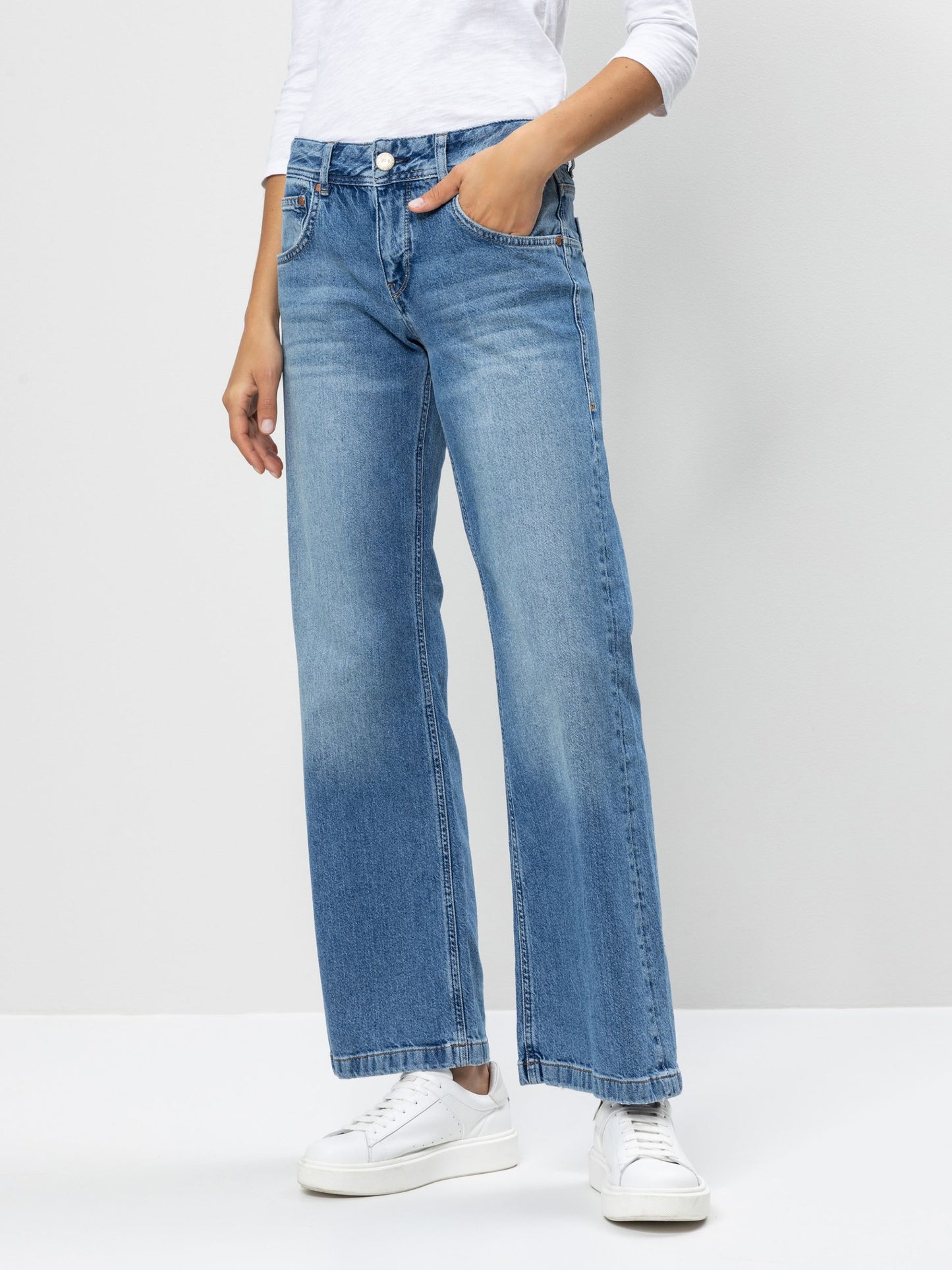 HERRLICHER Flared Jeans Edna