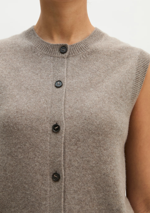 MARC O`POLO ärmellose Strickjacke aus Schurwolle